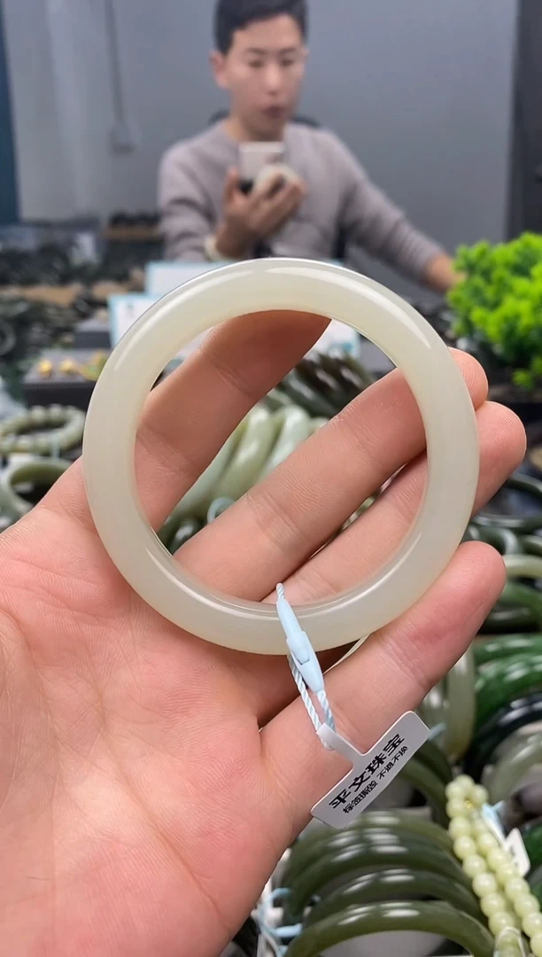 未镶嵌手镯和田玉54.4