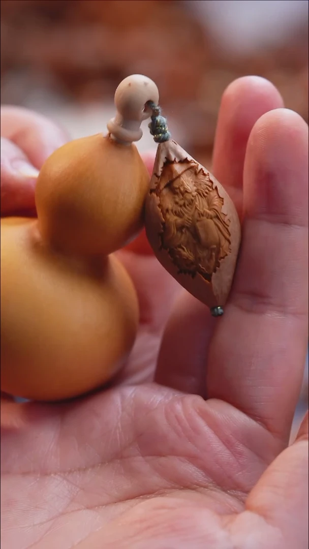 吊坠橄榄核花****人苏工橄榄核