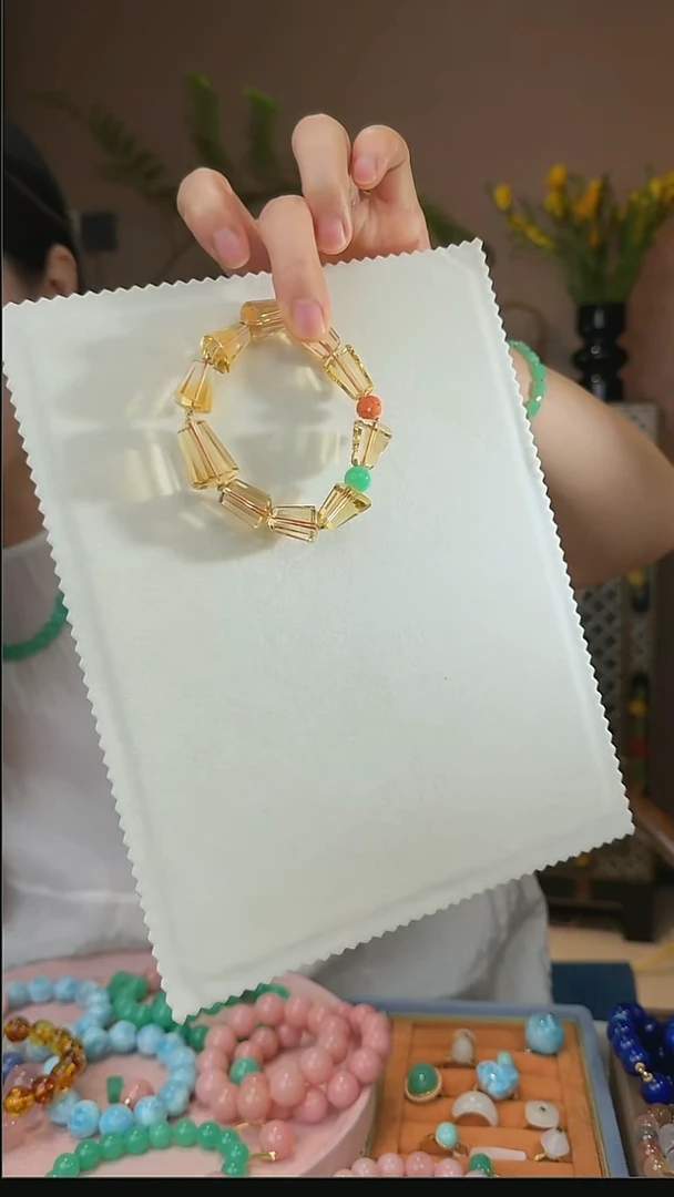 18K金镶嵌手串黄晶维*燕天然黄水晶手串