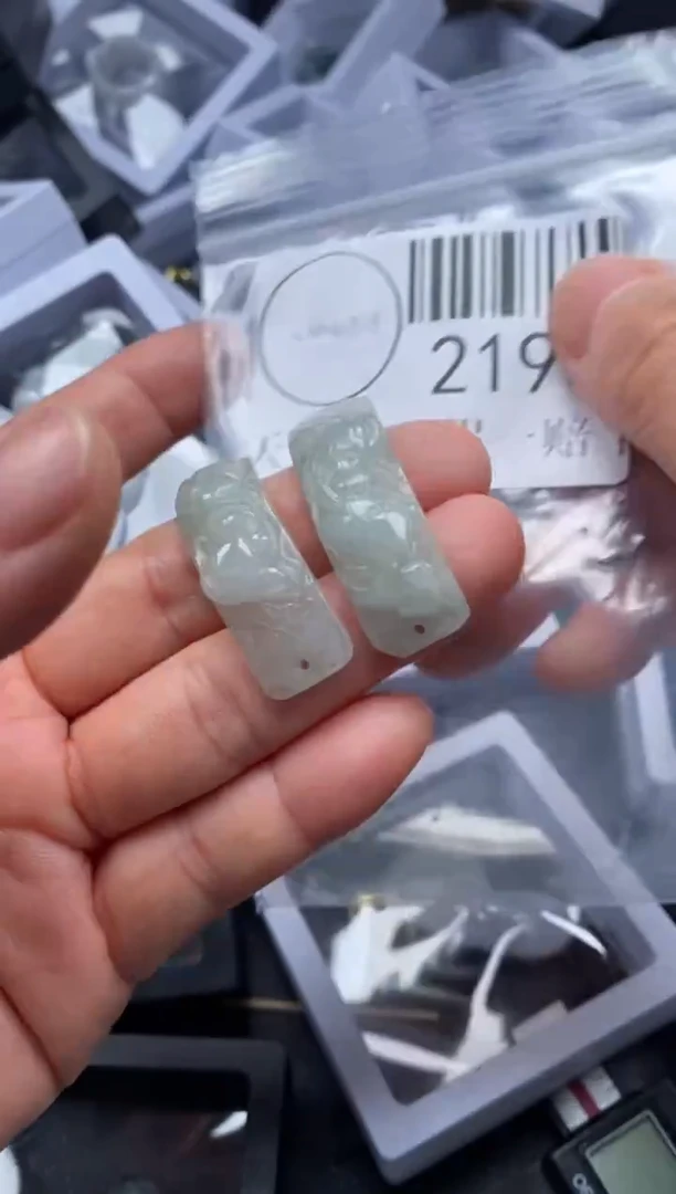 吊坠(不含链)未镶嵌翡翠2195