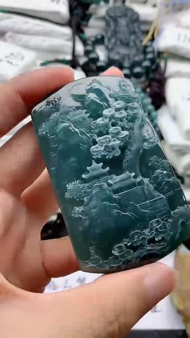 翡翠未镶嵌颈饰8888888888