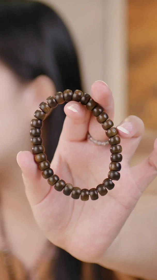 （苹果珠-全沉水白奇楠0.8单圈）