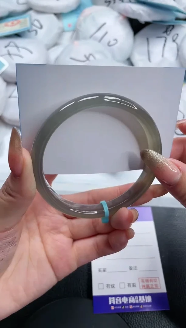 【闪购商品】石英质玉手镯未镶嵌20S65-63