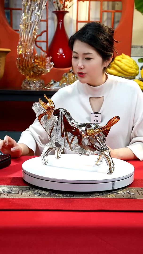 手工艺品琉璃抬头牛