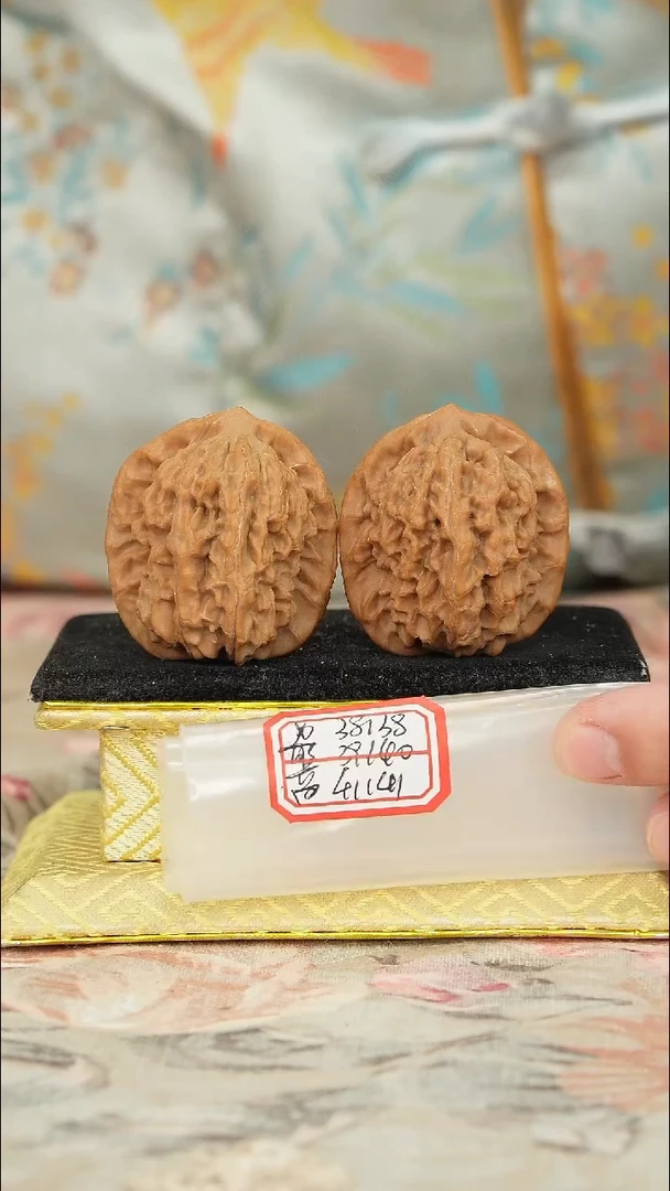 【闪购商品】文玩核桃把件非嫁接马老四