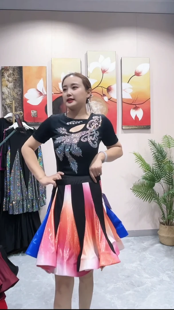 彩虹色孤品默认微瑕，介意勿拍