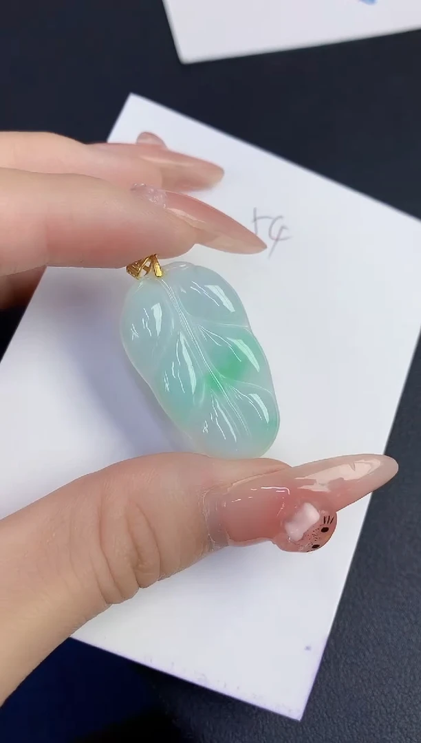 颈饰未镶嵌翡翠缅甸天然翡翠A货