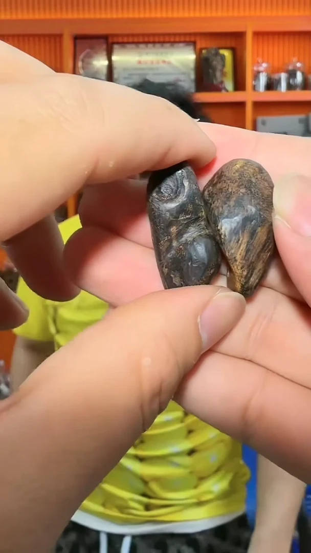 沉香吊坠131号瘤疤2粒多样性发一
