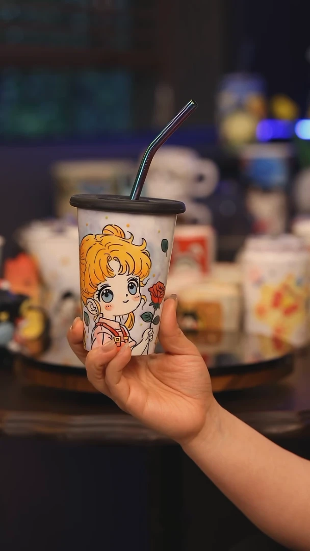 【闪购商品】摆件景德镇釉下彩绘设计师款式陶瓷