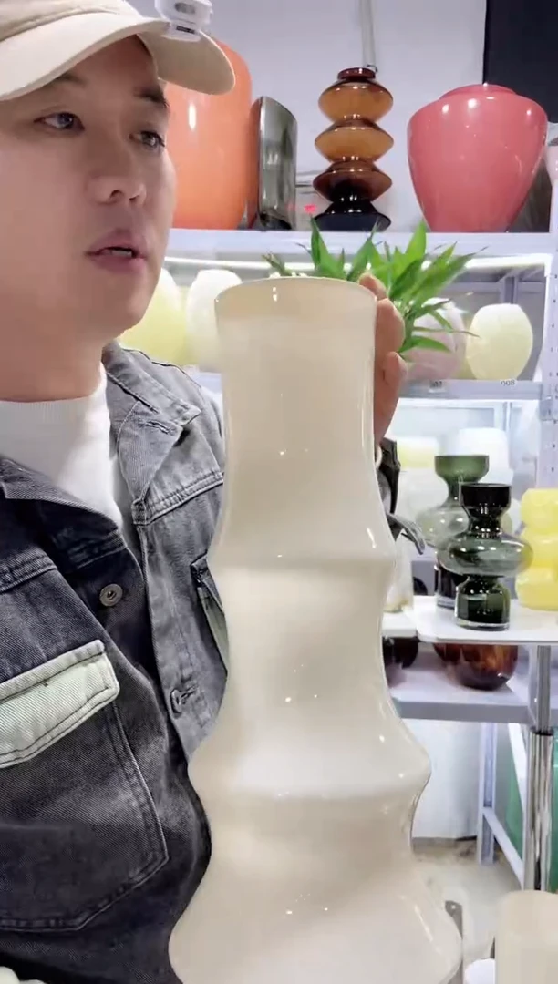 50公分米白色竹节花瓶