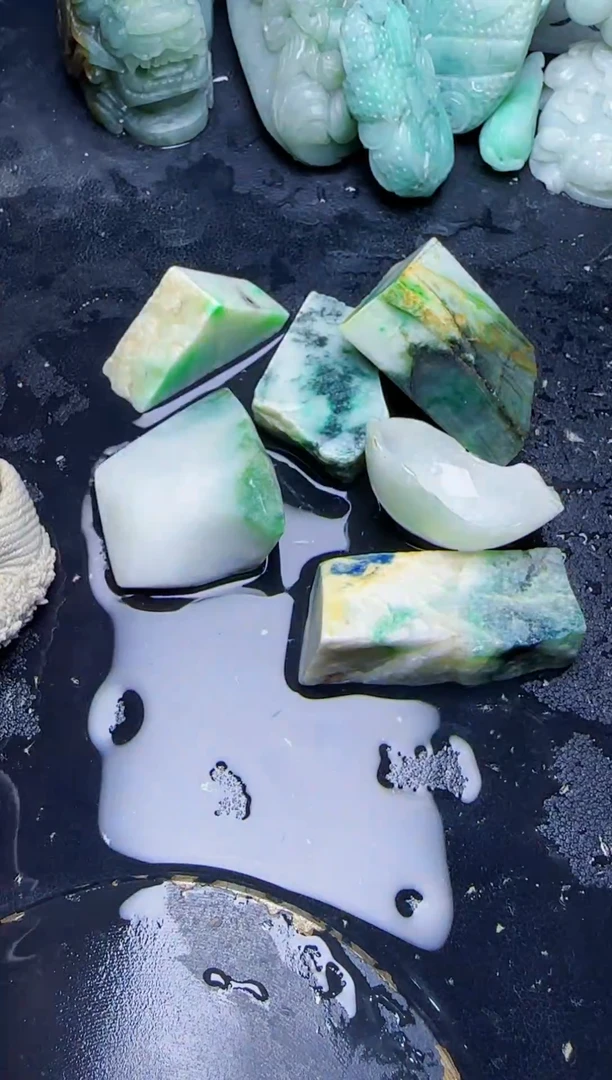 颈饰未镶嵌翡翠晨*059