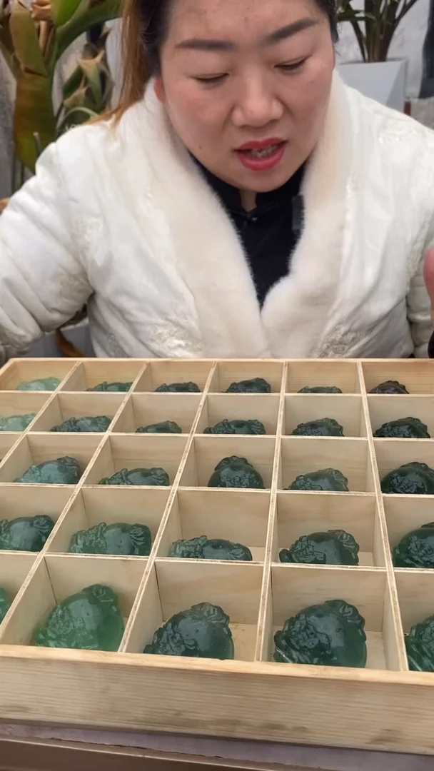 【闪购商品】萤石龙龟未镶嵌（绿）萤石龙龟D707多样性发其一