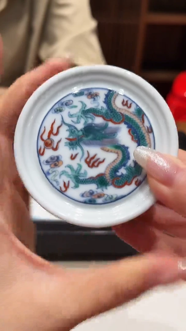 摆件景德镇陶瓷斗彩涂杏花0682