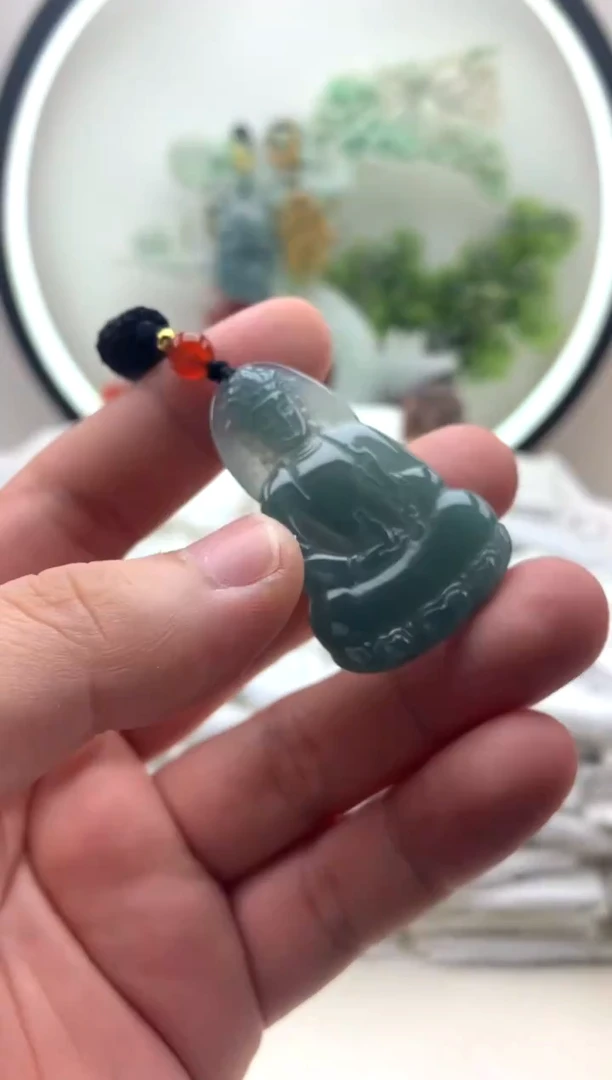 颈饰未镶嵌翡翠小素衣