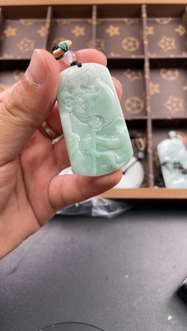 颈饰未镶嵌翡翠25/11/28/.558