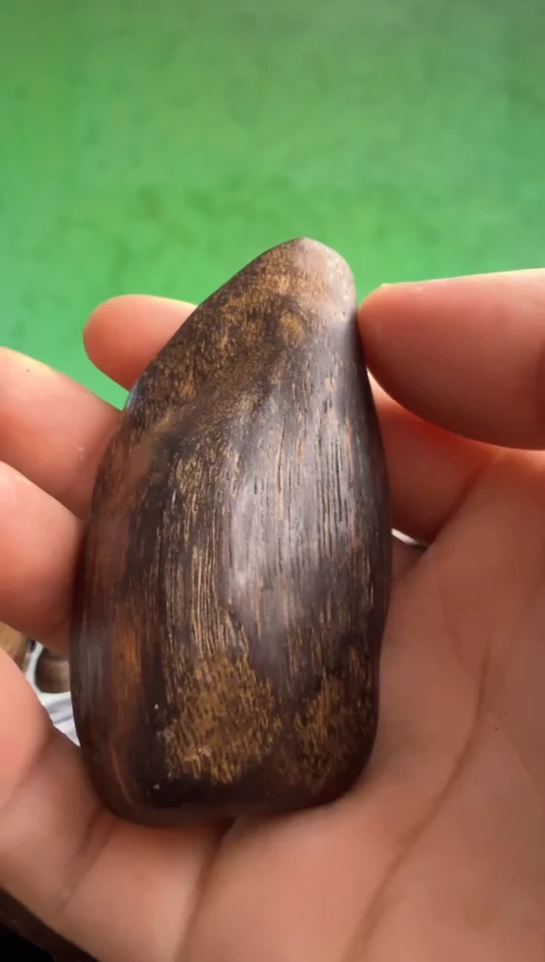 沉香手把件海南多样性发一