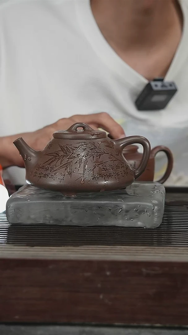 茶壶紫砂广**叔容量300CC