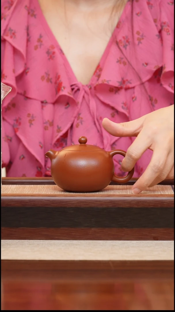 朱泥贵妃西施180cc宜兴手工紫砂壶