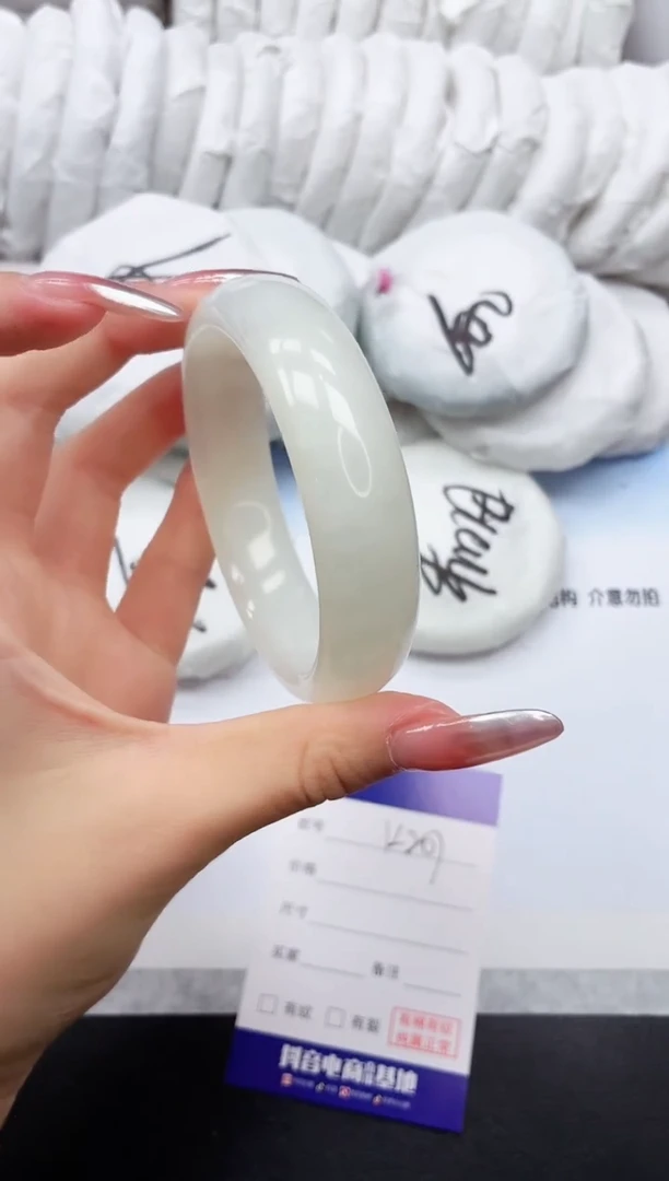 和田玉手镯未镶嵌6K207-58