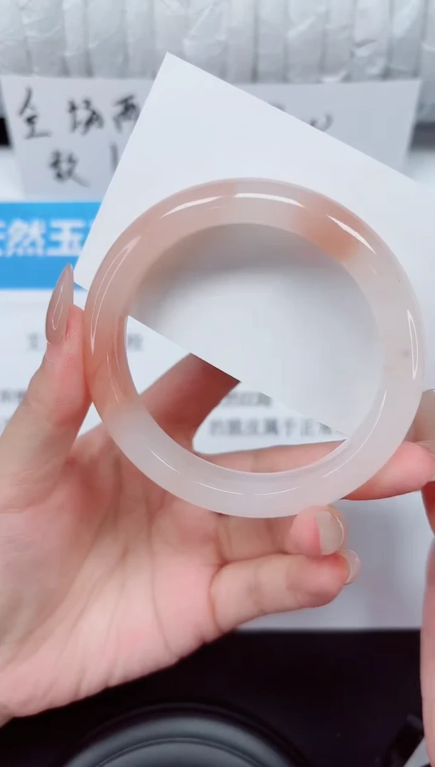 未镶嵌手镯石英质玉66-56t