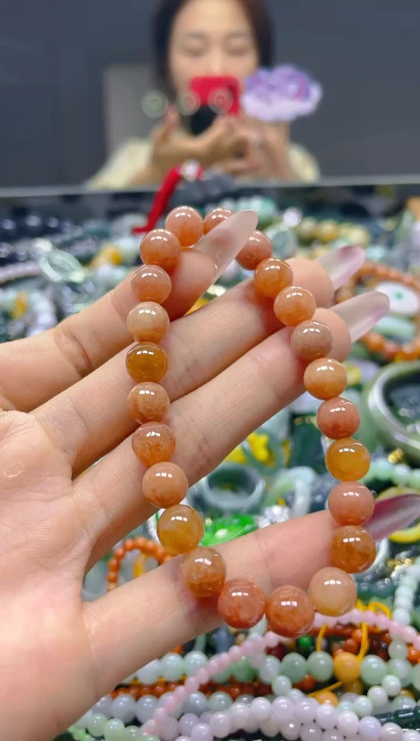 颈饰未镶嵌翡翠8MM/S/翡翠A货，一件也是批发价