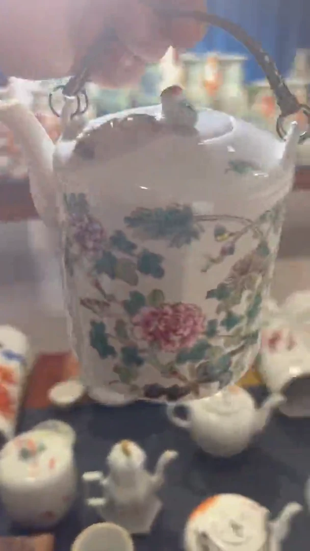 摆件瓷摆件瓷摆件花卉大水壶