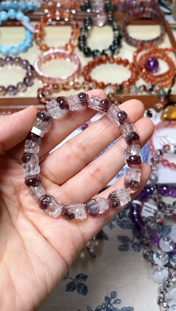 水晶手链未镶嵌金草莓貔貅手链