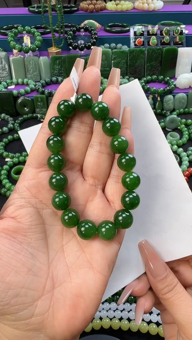 未镶嵌手串和田玉卡12辣绿色单圈手串