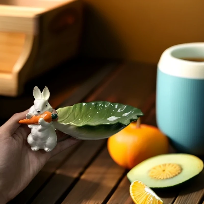 兔子小吃零食水果盘