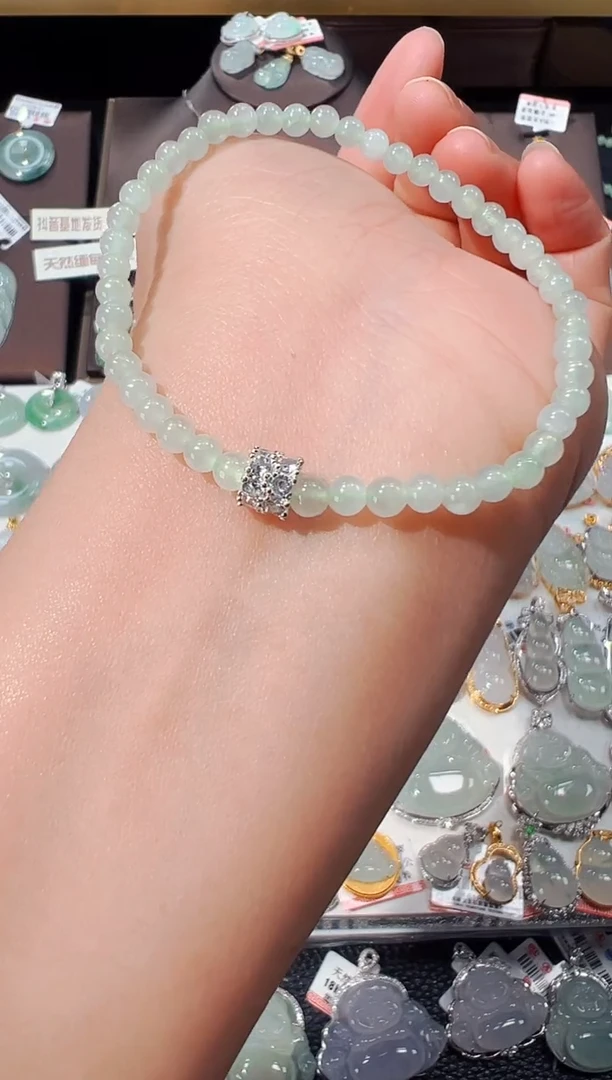 【闪购商品】翡翠手串未镶嵌甜阳绿小米珠手串