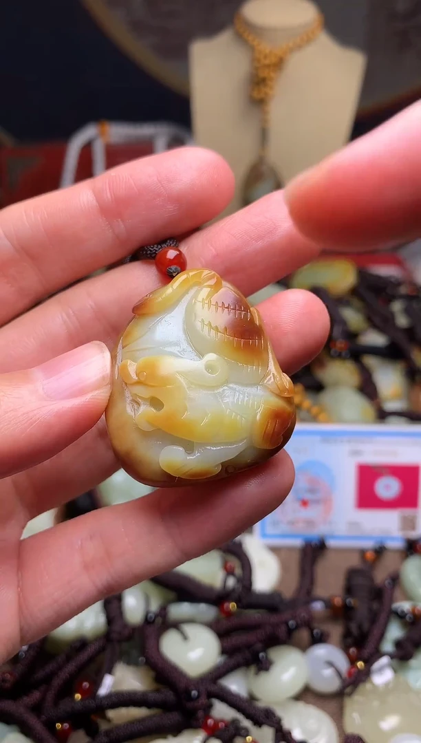 颈饰未镶嵌和田玉新疆料青海料清水和田玉吊坠