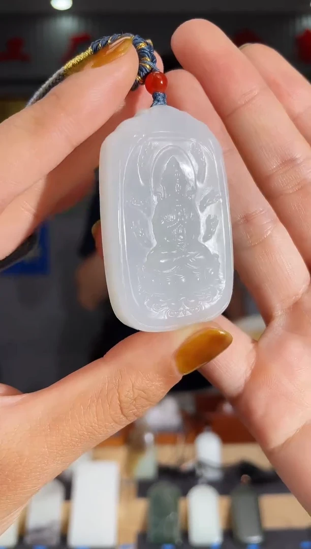 和田玉未镶嵌颈饰1