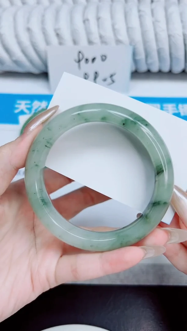 未镶嵌手镯石英质玉72/60