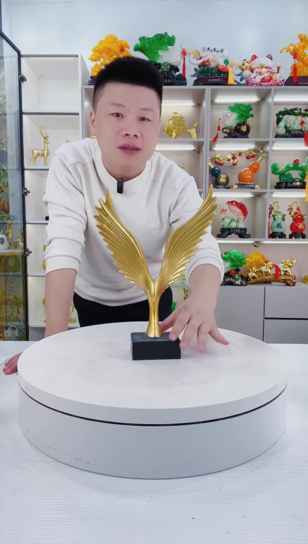 摆件金色大鹏展翅