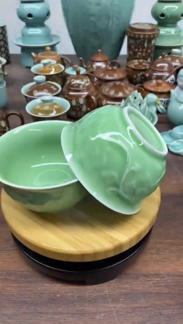 特价青瓷 慧语瓷坊 微瑕4.5寸2个