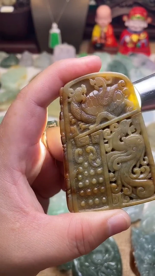 颈饰未镶嵌翡翠1