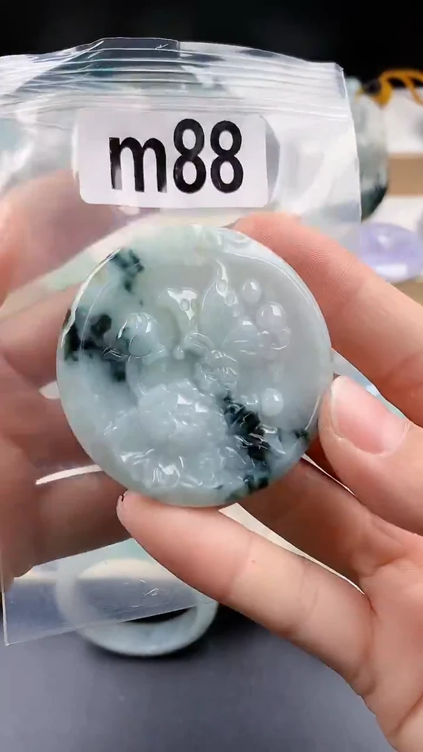 颈饰未镶嵌翡翠颈饰未镶嵌缅甸天然翡翠吊坠