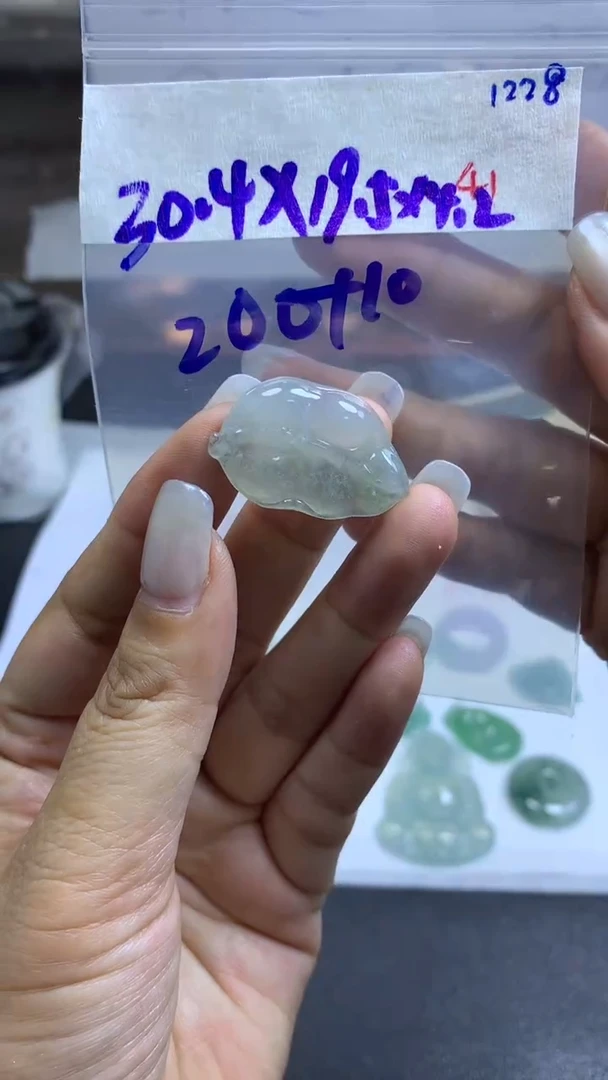 未镶嵌定制翡翠毛货需精细抛光拍一发一