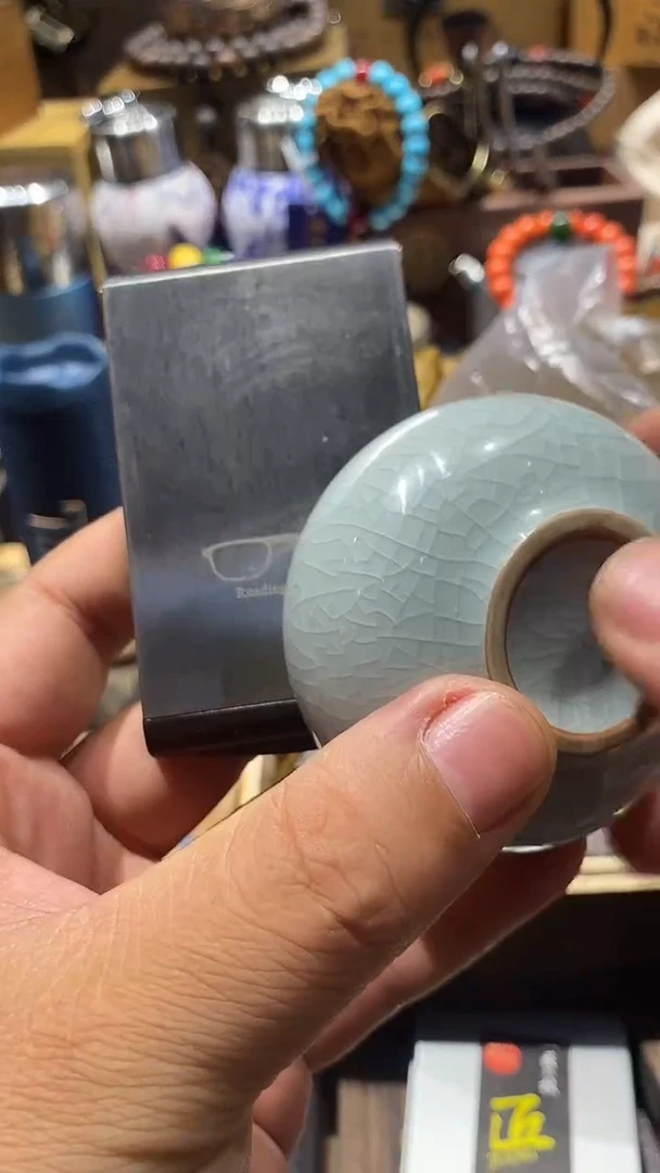 瓷片闪购商品 如图所示