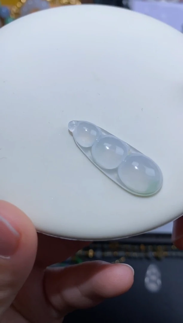 未镶嵌定制翡翠福豆30.6*11.5*5.5