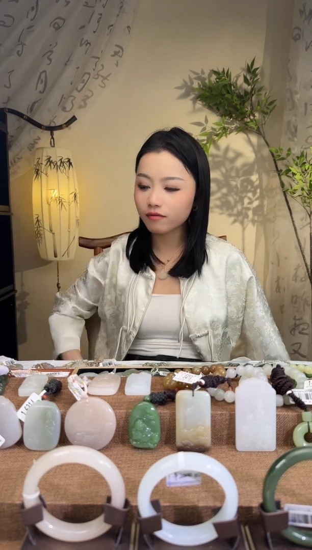 【闪购商品】和田玉颈饰未镶嵌1