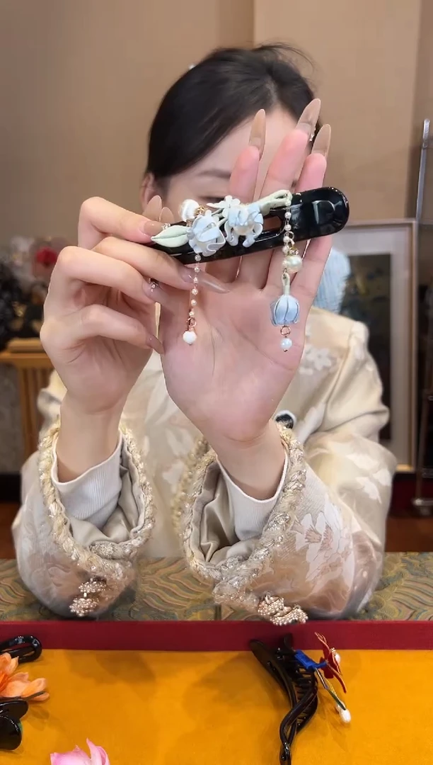 刺绣非遗绒花（发饰）