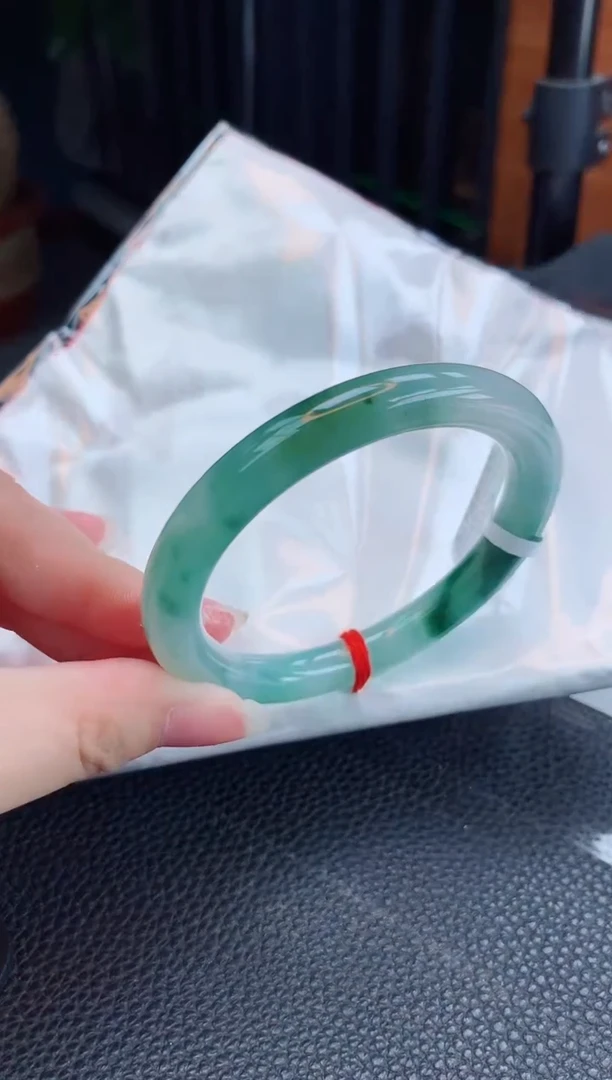 【闪购商品】翡翠手镯未镶嵌缅甸天然翡翠A货手镯