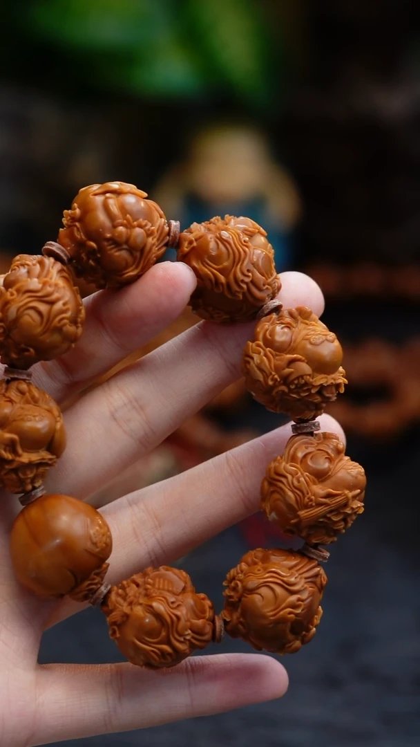 吊坠橄榄核行**常钟馗  2.5