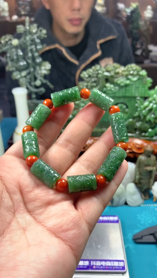 颈饰未镶嵌和田玉拍一发一