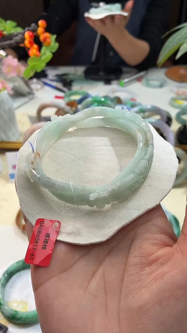 未镶嵌手镯翡翠看***?3  翡翠手镯 61