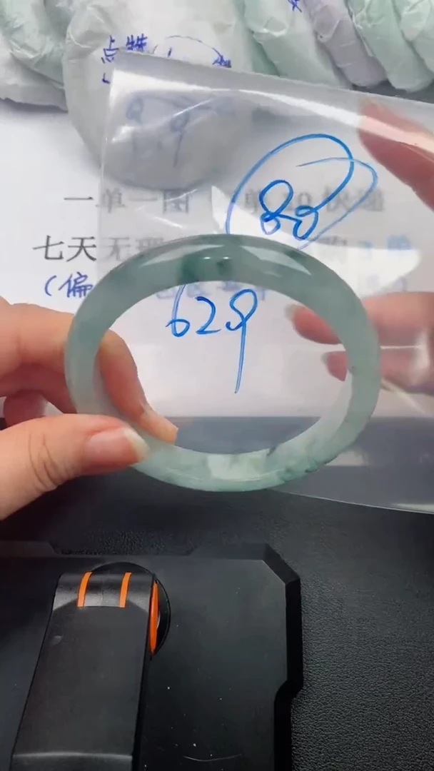 所见所得手镯圈口：62.9