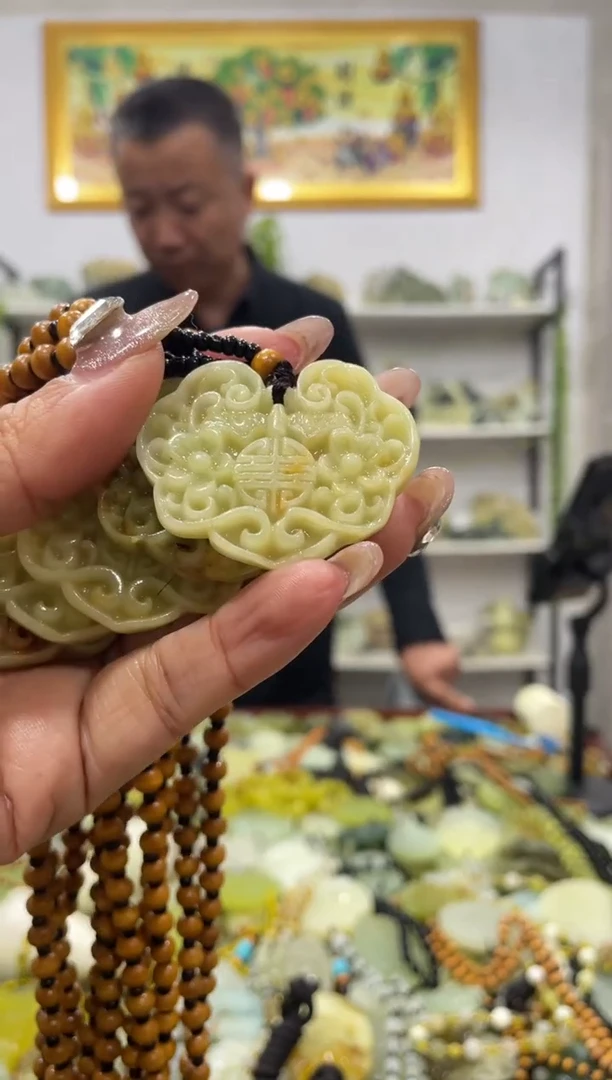 【闪购商品】岫玉吊坠未镶嵌多样性发货其中发一件