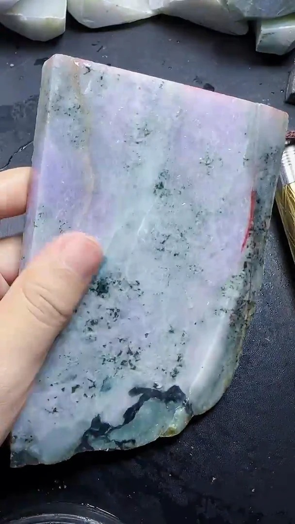 翡翠挂件未镶嵌024翡翠