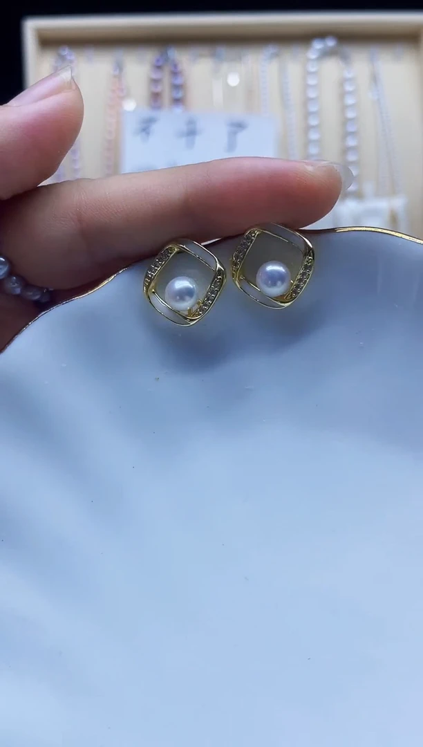 未镶嵌耳饰淡水珍珠耳钉多样性发其一